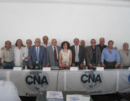 La squadra di CNA Pensionati con Luigia Melaragni