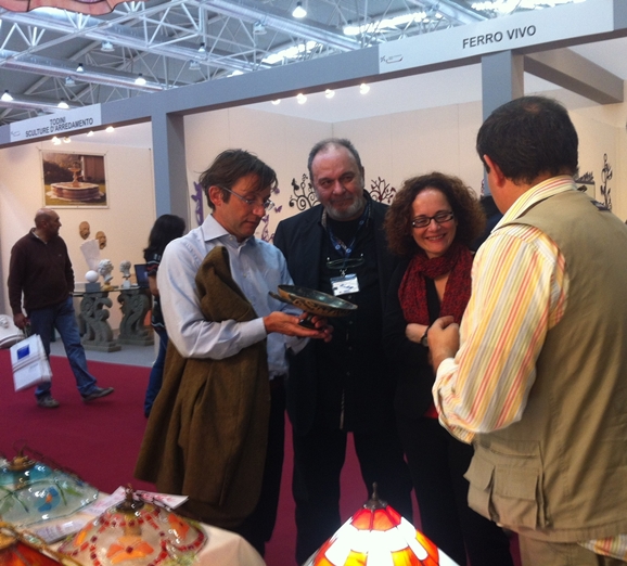 Luigia Melaragni con il presidente nazionale di CNA Artistico, Andrea Santolini, e quello regionale, Adriano Pedicini