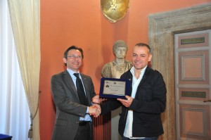 Santolini premia Todini